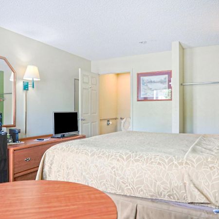 Economy Inn By Oyo Ashburn Extérieur photo