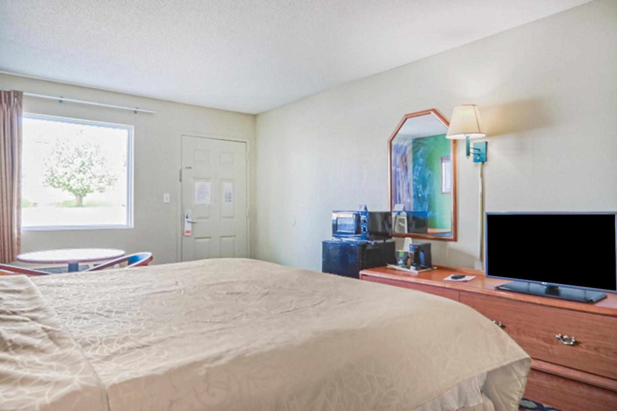 Economy Inn By Oyo Ashburn Extérieur photo